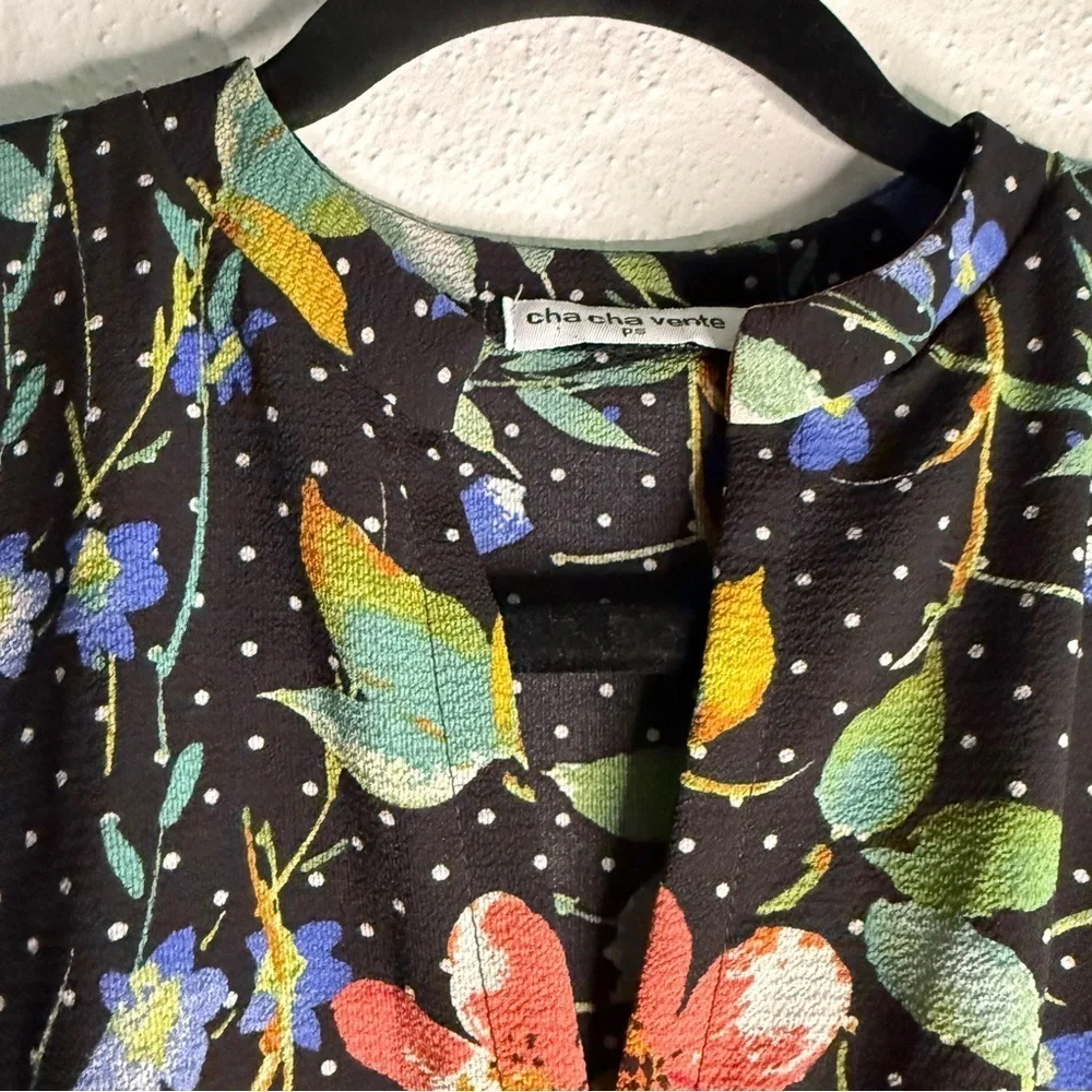 Cha Cha Vente Polka Dot & Floral Relaxed Top. Sz PS.